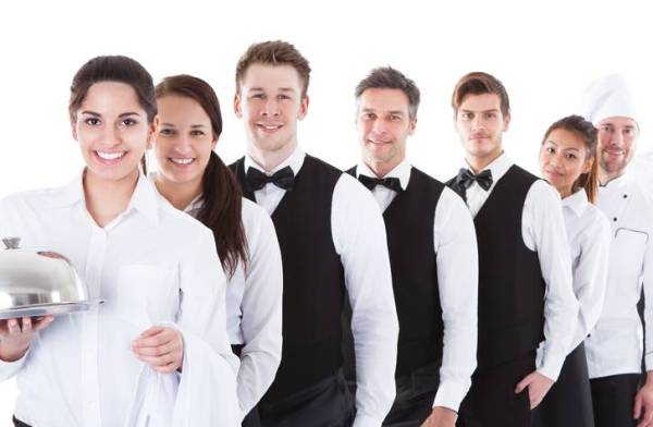 làm thế nào để lựa chọn đồng phục nhà hàng phù hợp nhất cho nhân viên